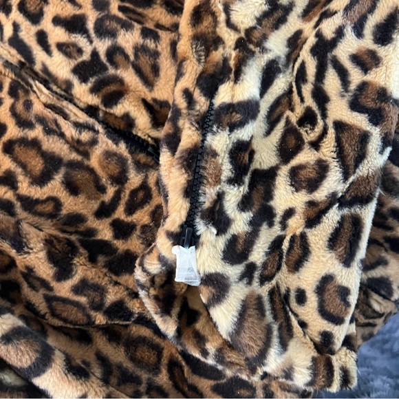 RLZ Racheal Zoe faux fur jacket leopard print puff sleeves mob wife Sz O - Picture 12 of 16
